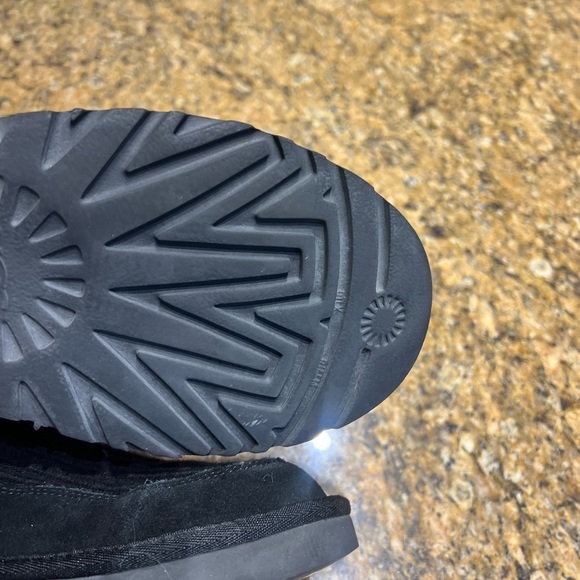UGG Black Boots - Picture 3 of 10